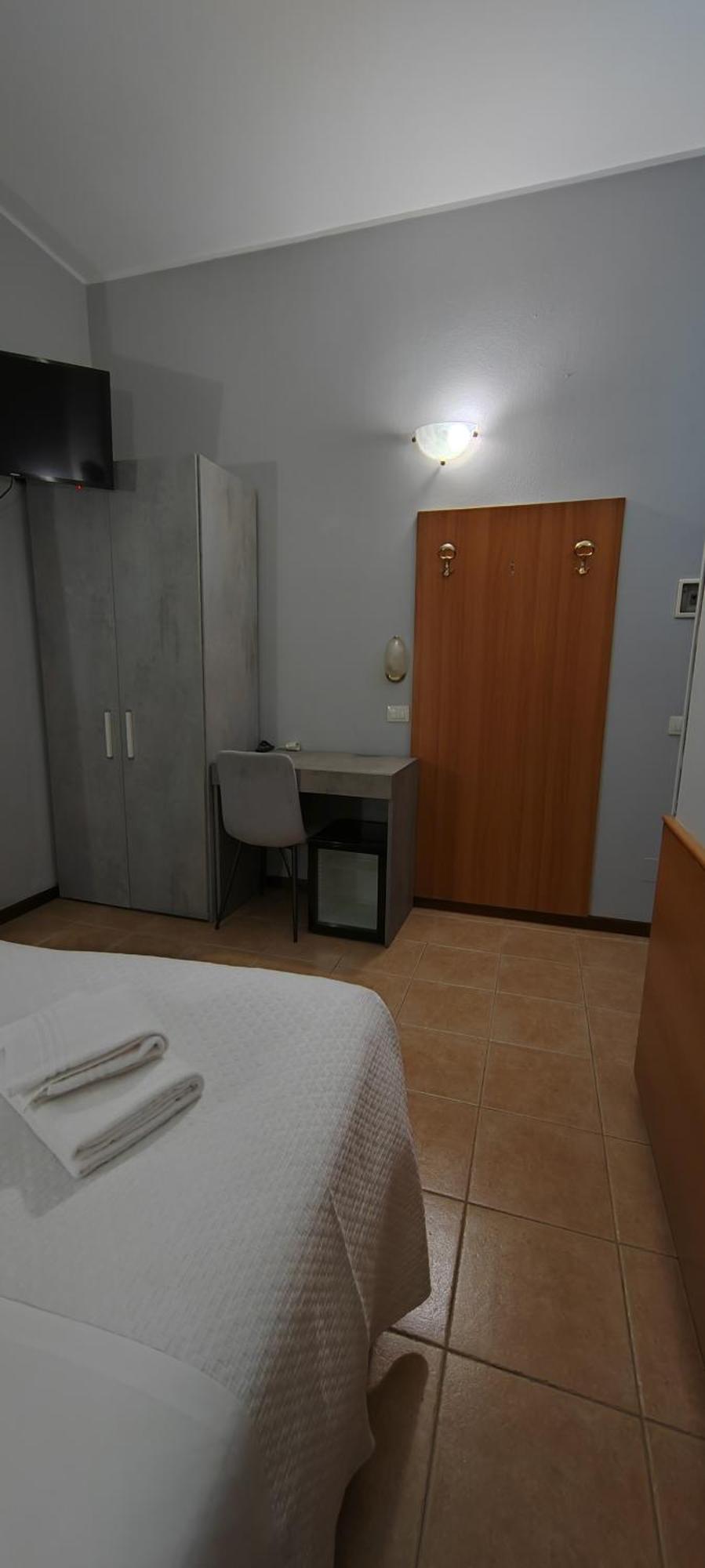 Hotel Nuovo Rondò Sesto San Giovanni Exterior foto